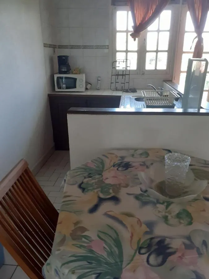 Les Residences Creoles Le Gosier  Le Gosier (Grande-Terre)